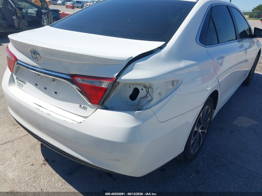 TOYOTA CAMRY - zdjęcie 6