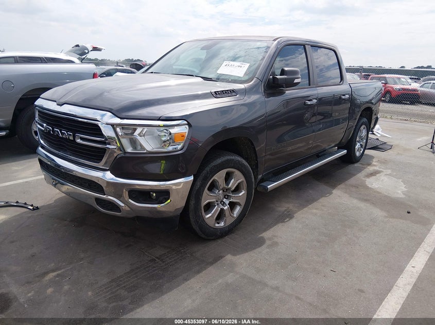 Vin: 1c6srfft7ln364420, lot: 45851044, ram 1500 big horn  4x4 5'7 box 20202
