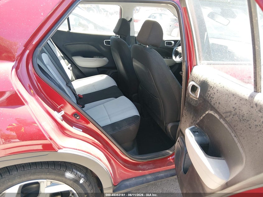 2023 HYUNDAI VENUE auction photo 8