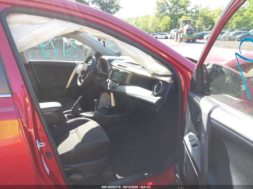 2014 TOYOTA RAV4 auction photo 5