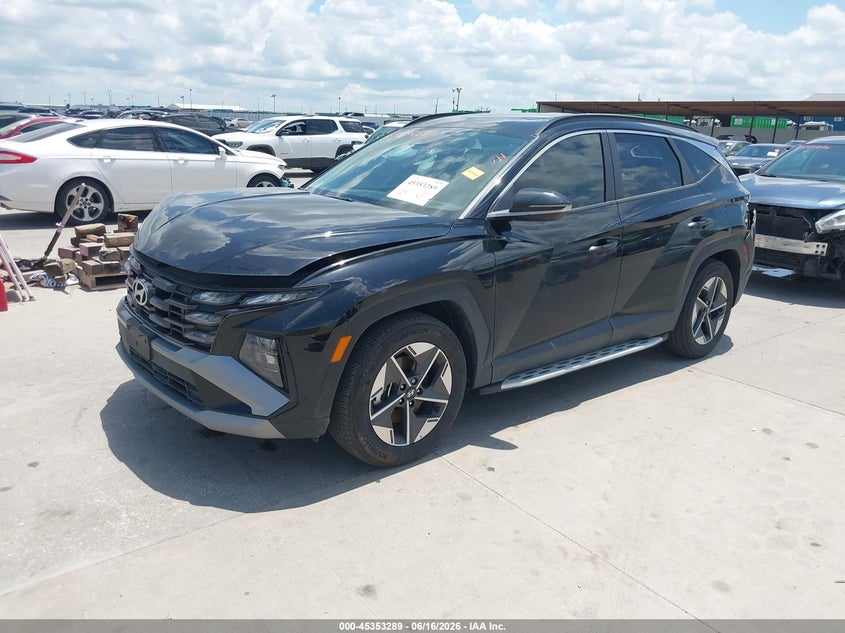 2025 HYUNDAI TUCSON auction photo 2