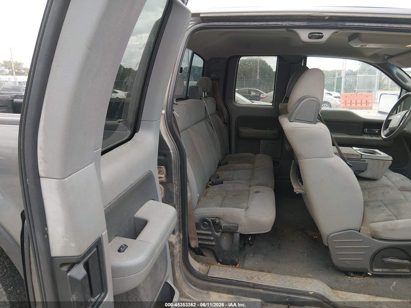 2005 FORD F-150 auction photo 8