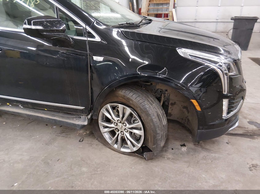 2022 Cadillac Xt5 Premium Luxury VIN: 1GYKNDR40NZ179726 Lot: 45353398