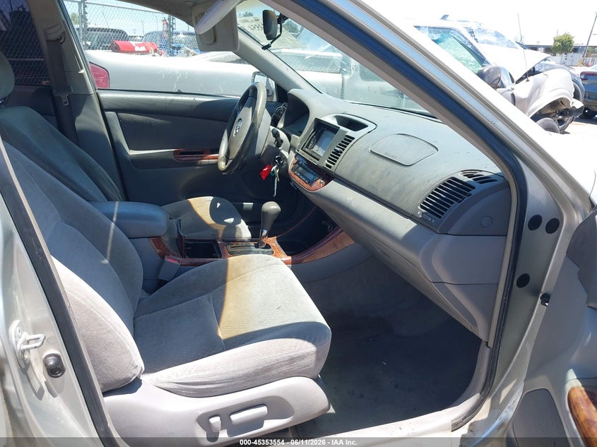2002 TOYOTA CAMRY auction photo 5
