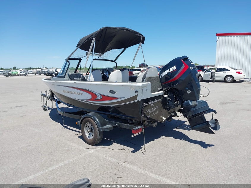 2014 SMOKER CRAFT ULTIMA auction photo 3