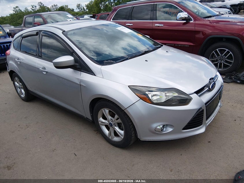 Vin: 1fahp3k26cl283754, lot: 45851532, ford focus se 2012 img_1
