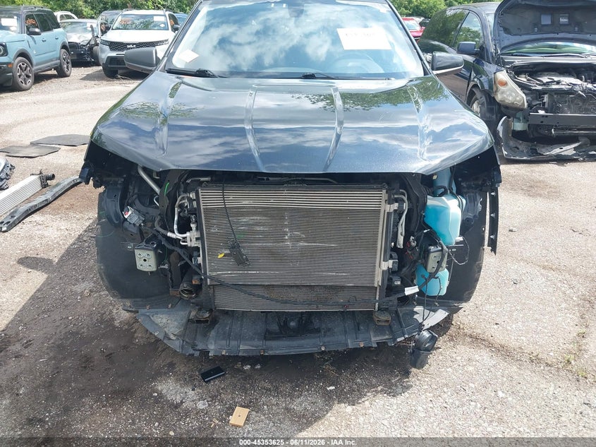 2018 GMC TERRAIN auction photo 6