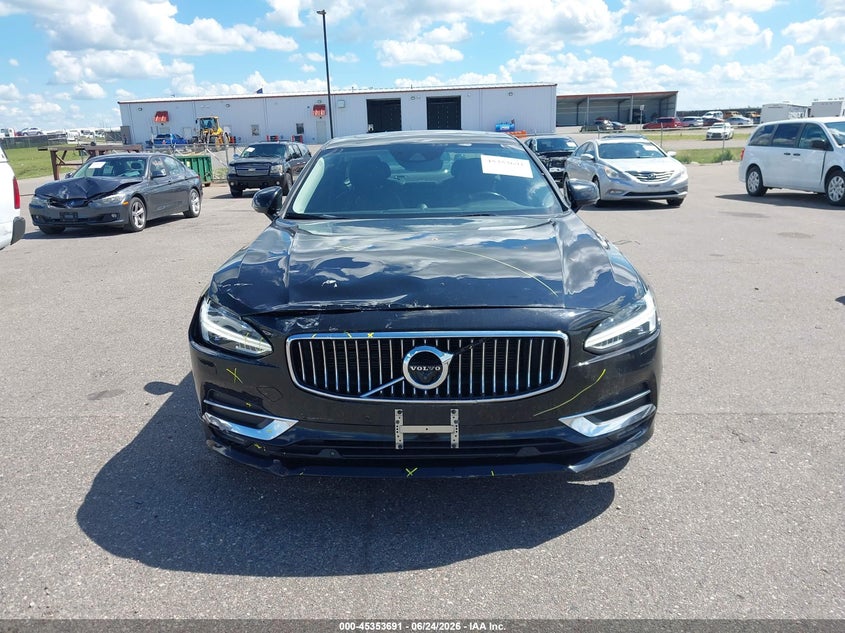 2017 Volvo S90 T6 Inscription VIN: YV1A22ML1H1013905 Lot: 45353691