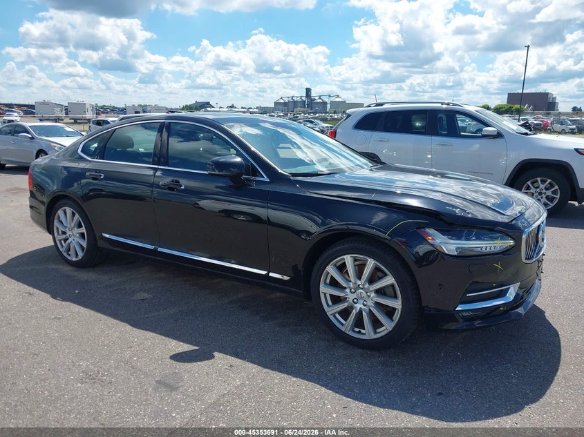 2017 Volvo S90 T6 Inscription VIN: YV1A22ML1H1013905 Lot: 45353691