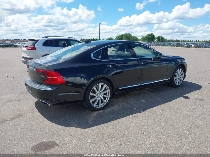 2017 VOLVO S90 auction photo 4