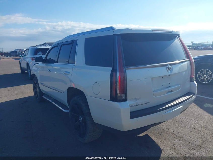 2015 CADILLAC ESCALADE auction photo 3