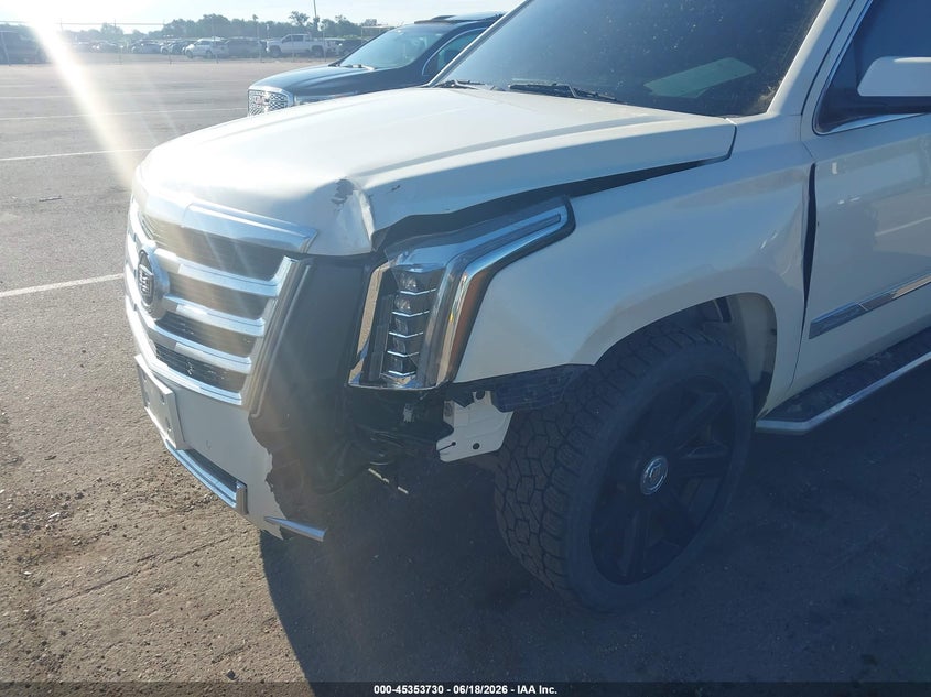 2015 CADILLAC ESCALADE auction photo 6