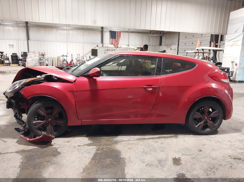 2014 Hyundai Veloster Base W/Red VIN: KMHTC6AD6EU190553 Lot: 45353753