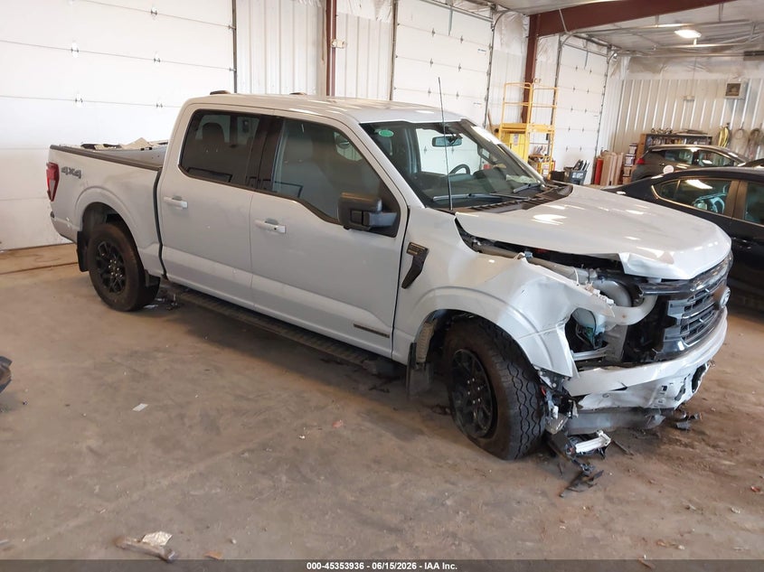 FORD F-150 XLT 2025