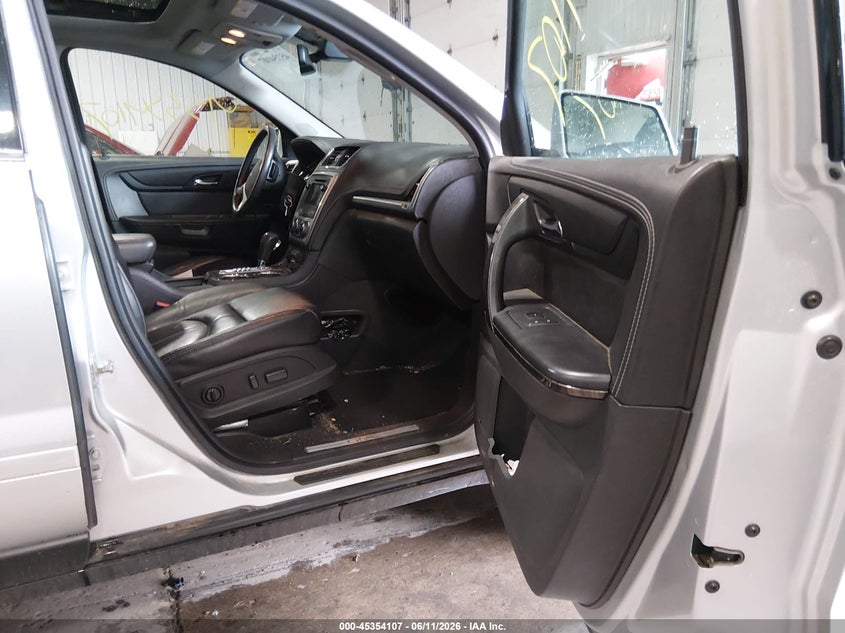 2015 GMC ACADIA auction photo 5