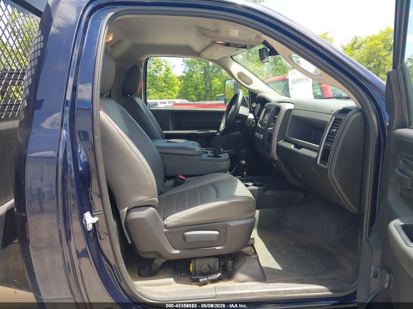 2016 RAM 3500 CHASSIS auction photo 5