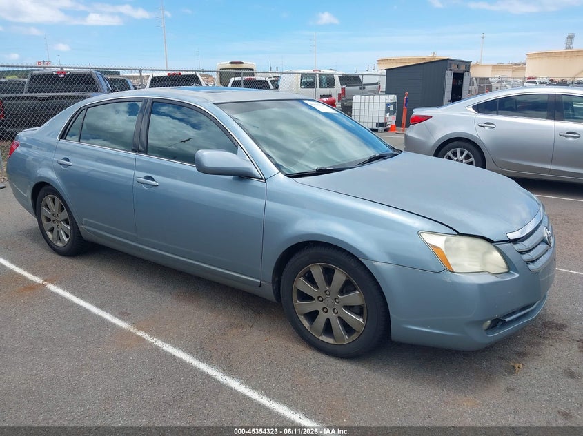 2005 Toyota Avalon