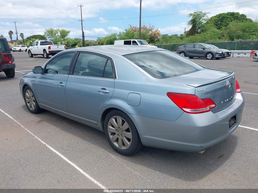 2005 TOYOTA AVALON auction photo 3