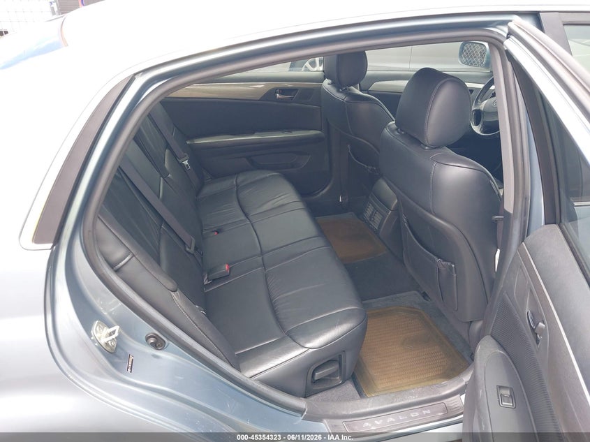 2005 TOYOTA AVALON auction photo 8