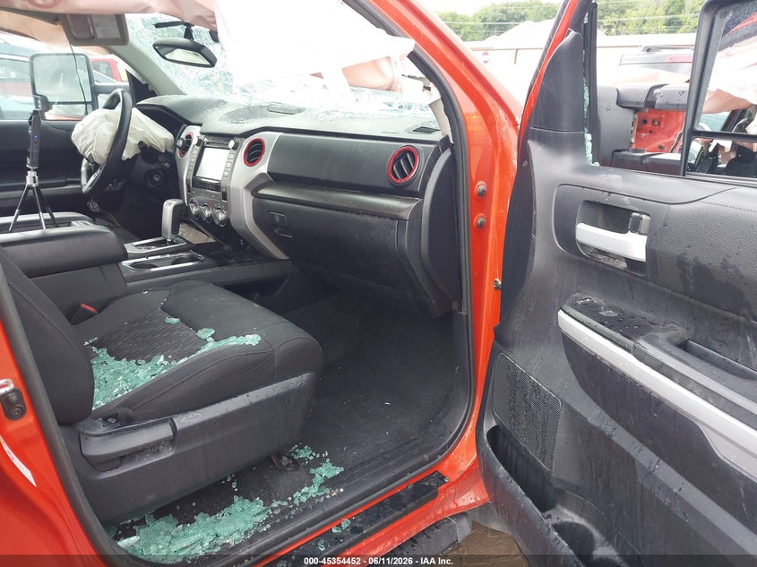 2018 TOYOTA TUNDRA auction photo 5