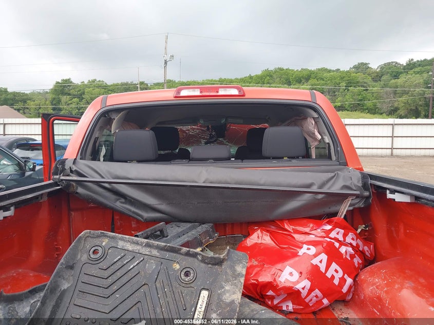 2018 TOYOTA TUNDRA auction photo 6