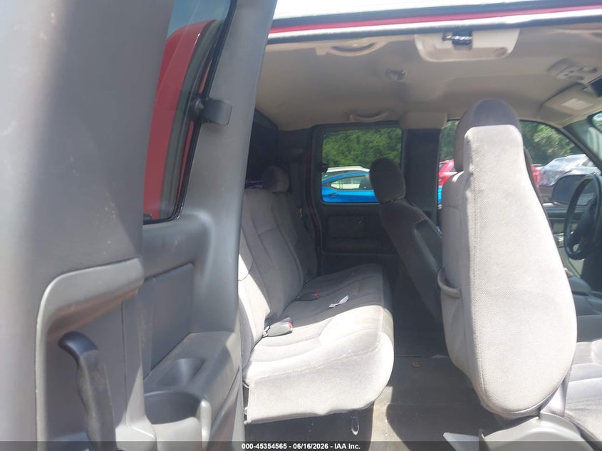 2005 GMC SIERRA PICKUP 5.3L V-8 295HP