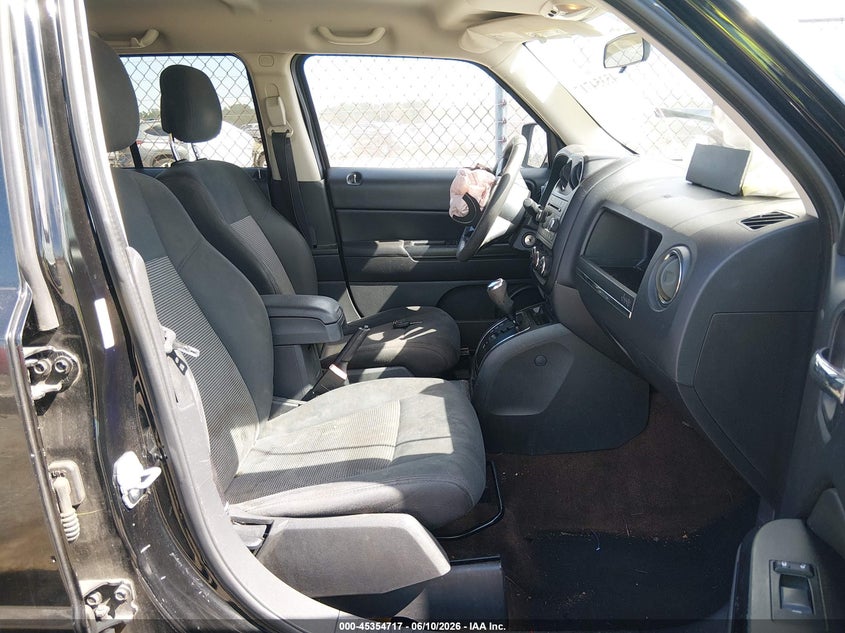 2014 JEEP PATRIOT auction photo 5