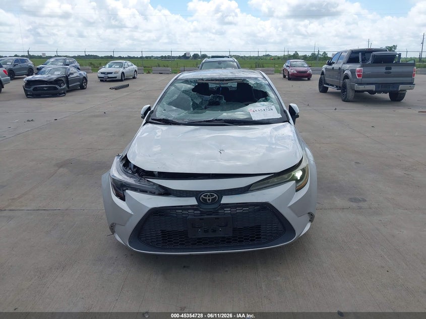 2022 Toyota Corolla Le VIN: 5YFEPMAEXNP352762 Lot: 45354728