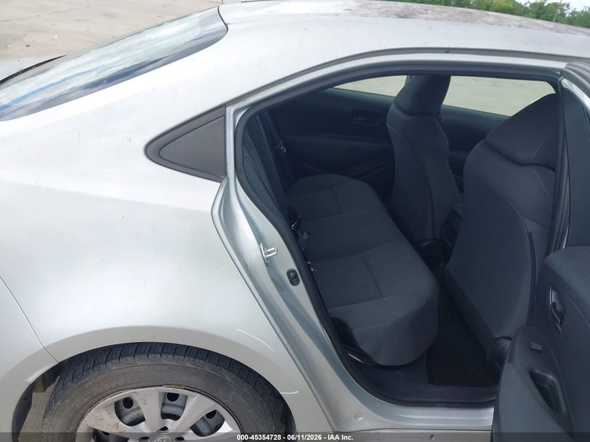 2022 Toyota Corolla Le VIN: 5YFEPMAEXNP352762 Lot: 45354728