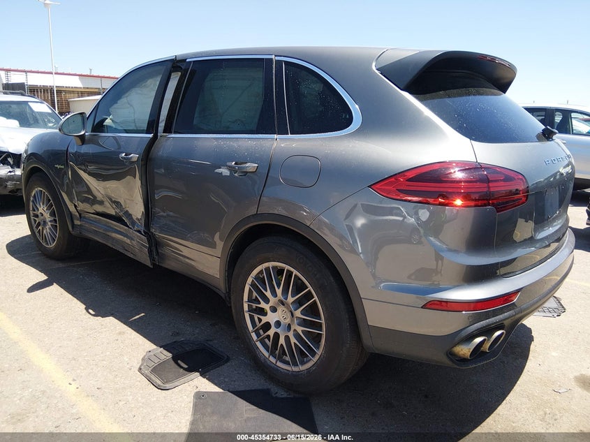 2015 PORSCHE CAYENNE E-HYBRID auction photo 3