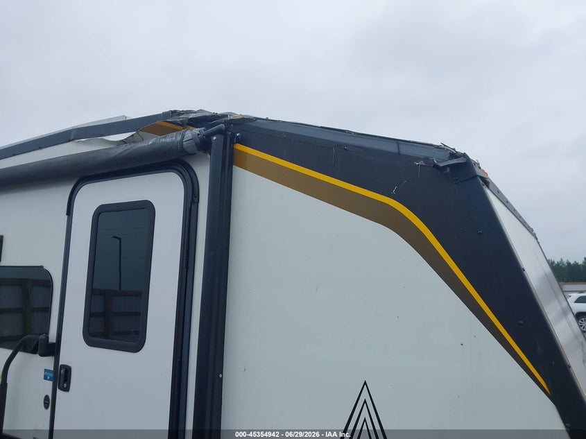 2022 EMBER OVERLAND SERIES auction photo 6