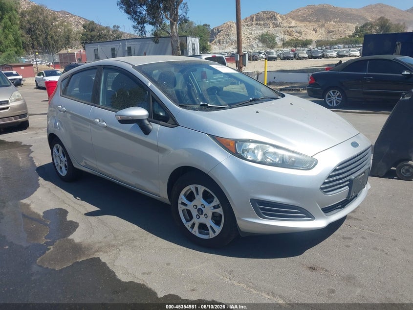 2015 FORD FIESTA SE
