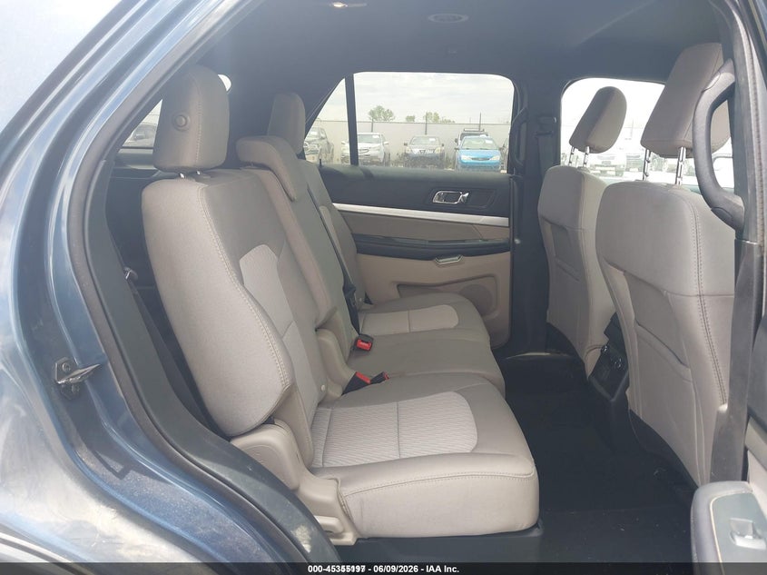 2019 FORD EXPLORER auction photo 8