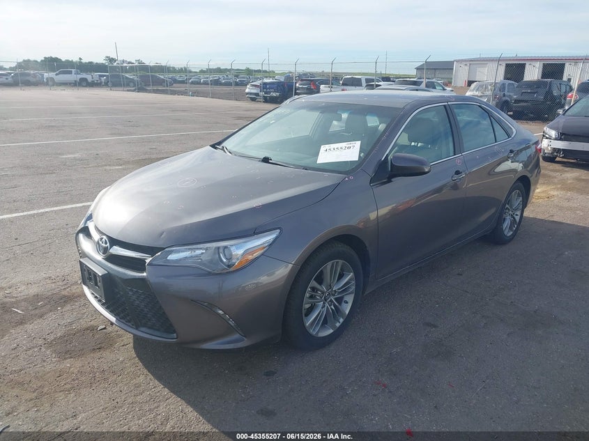 2015 TOYOTA CAMRY auction photo 2