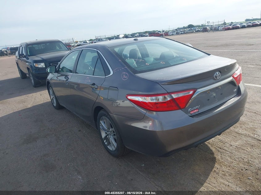 2015 TOYOTA CAMRY auction photo 3