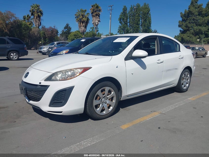 2011 Mazda Mazda3 I Sport JM1BL1UG9B1441880 photo 1