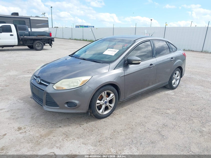 2014 Ford Focus Se 1FADP3F21EL236126 photo 1