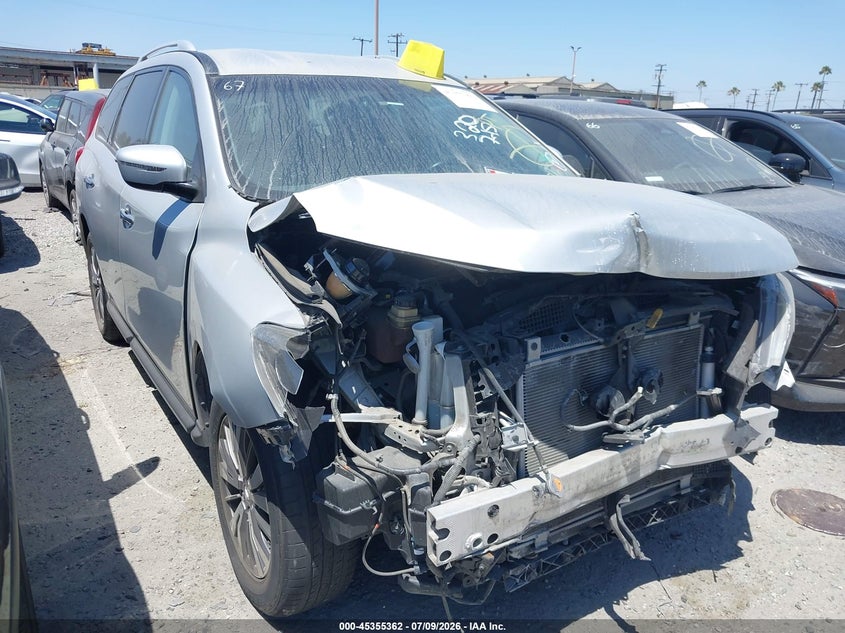 2018 NISSAN PATHFINDER SV