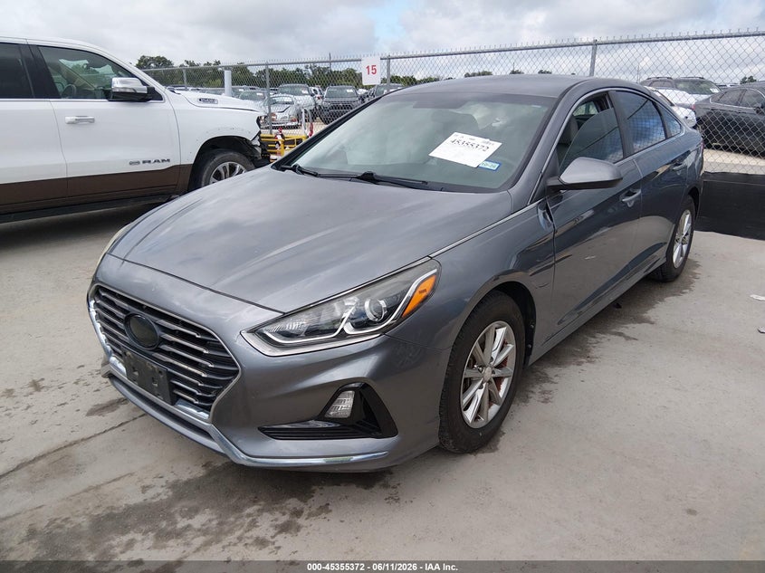 2019 HYUNDAI SONATA auction photo 2