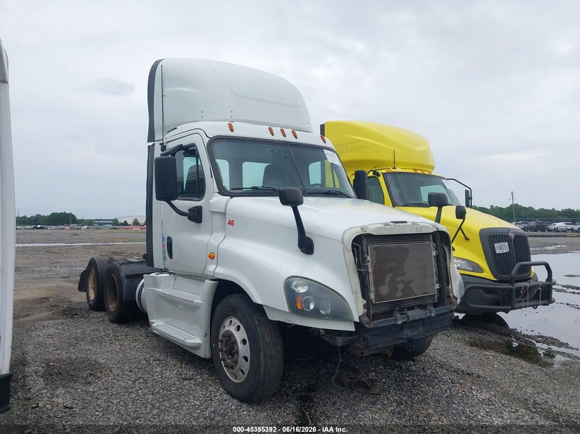 2017 Freightliner Cascadia 125
