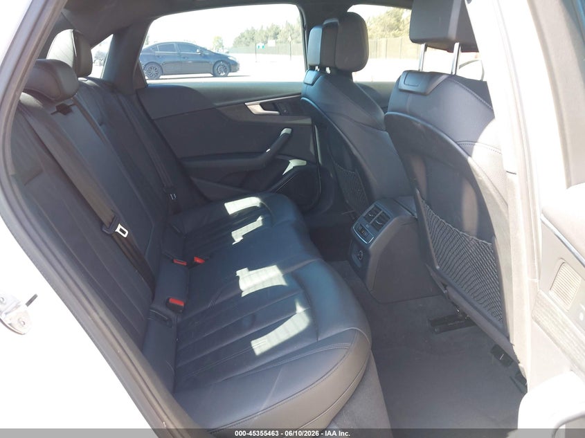 2018 AUDI A4 auction photo 8