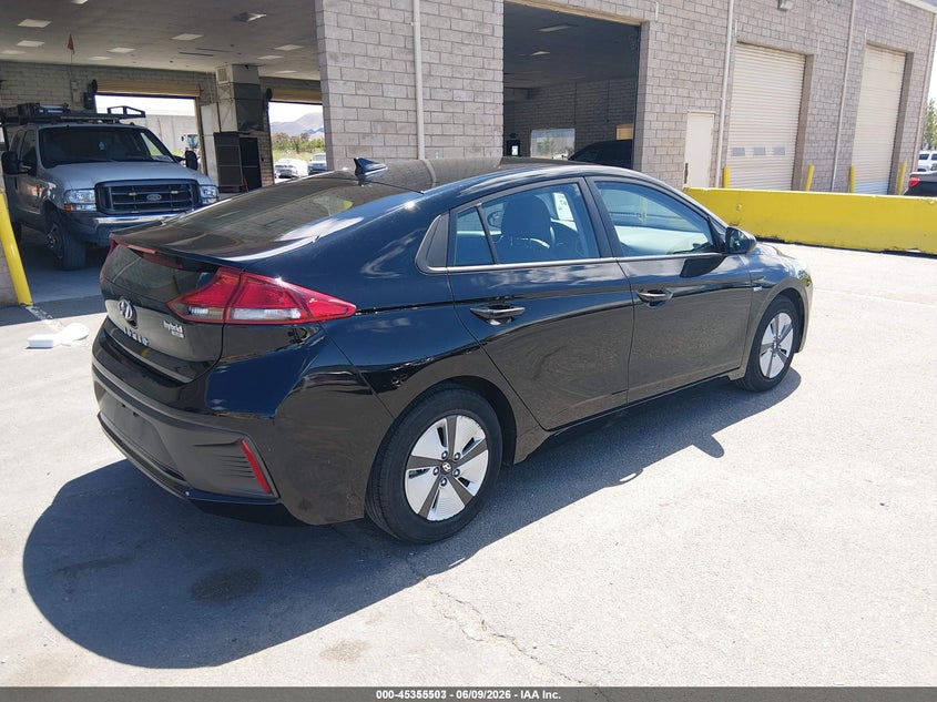 AtlanticExpress - Hyundai Ioniq Hybrid