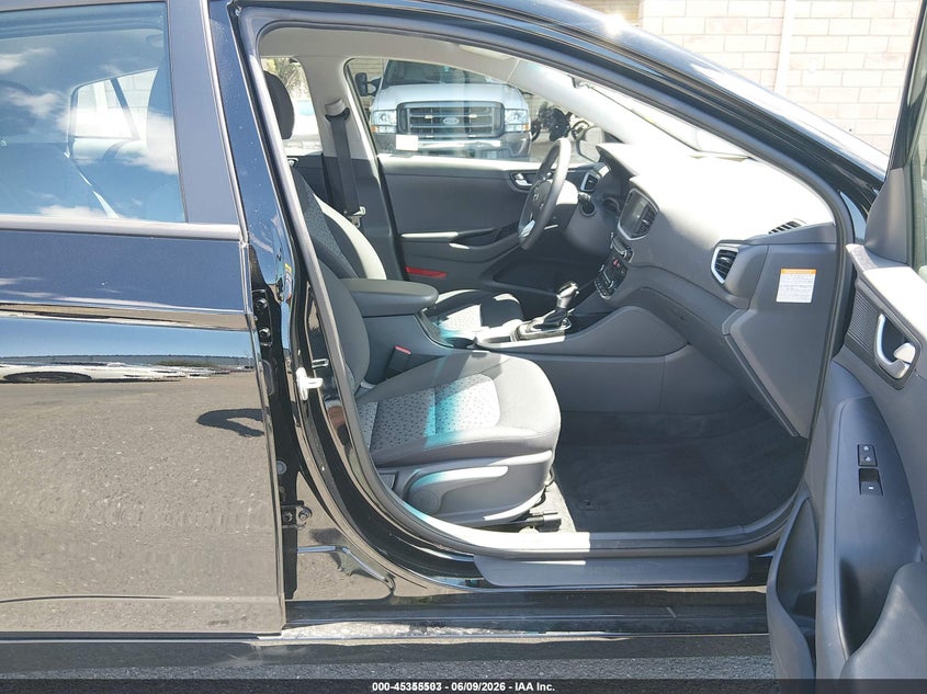 AtlanticExpress - Hyundai Ioniq Hybrid