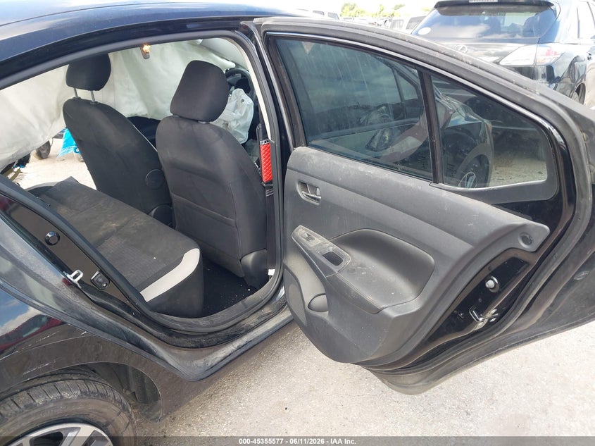 2020 NISSAN VERSA auction photo 8