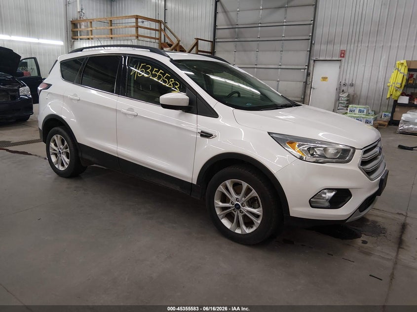 2017 FORD ESCAPE SE