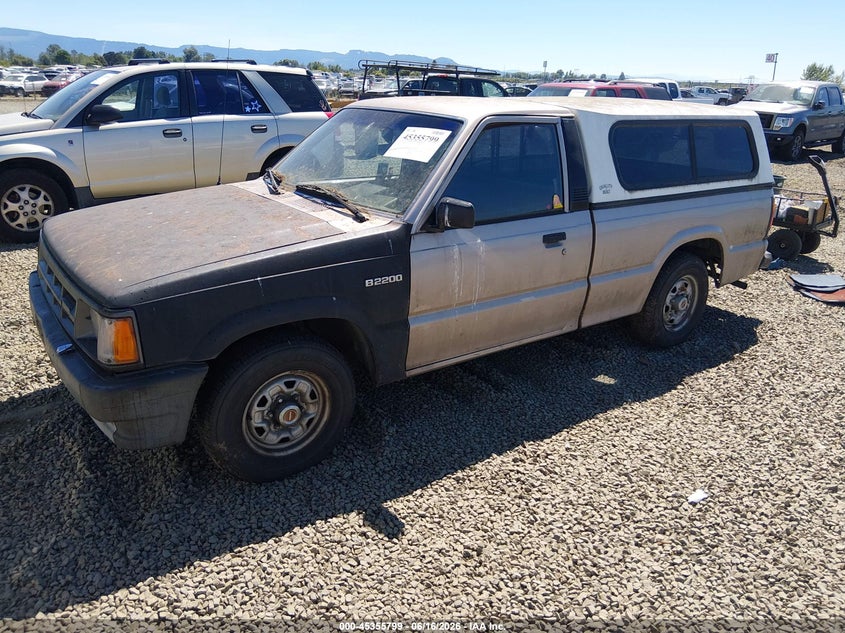 JM2UF1130J0330555 1988 Mazda B2200 Short Bed photo 1