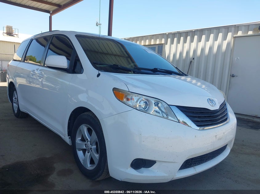2011 Toyota Sienna Le V6