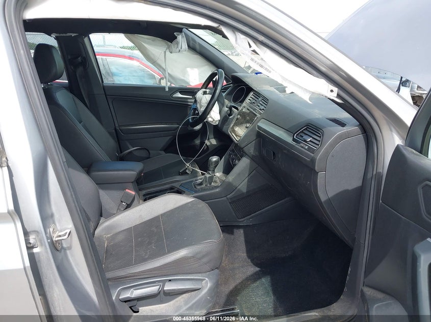 2020 VOLKSWAGEN TIGUAN auction photo 5