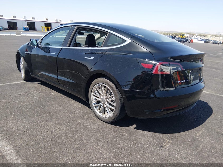 2018 TESLA MODEL 3 auction photo 3