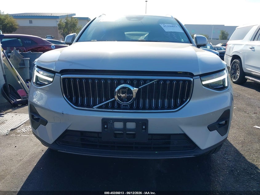 2024 Volvo Xc40 B5 Ultimate Bright Theme VIN: YV4L12UF4R2359600 Lot: 45356013